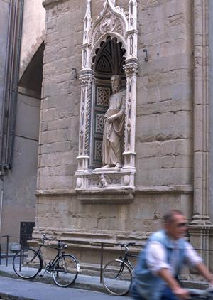 沖縄那覇市にある東横INN那覇新都心おもろまちの魅力と詳細情報